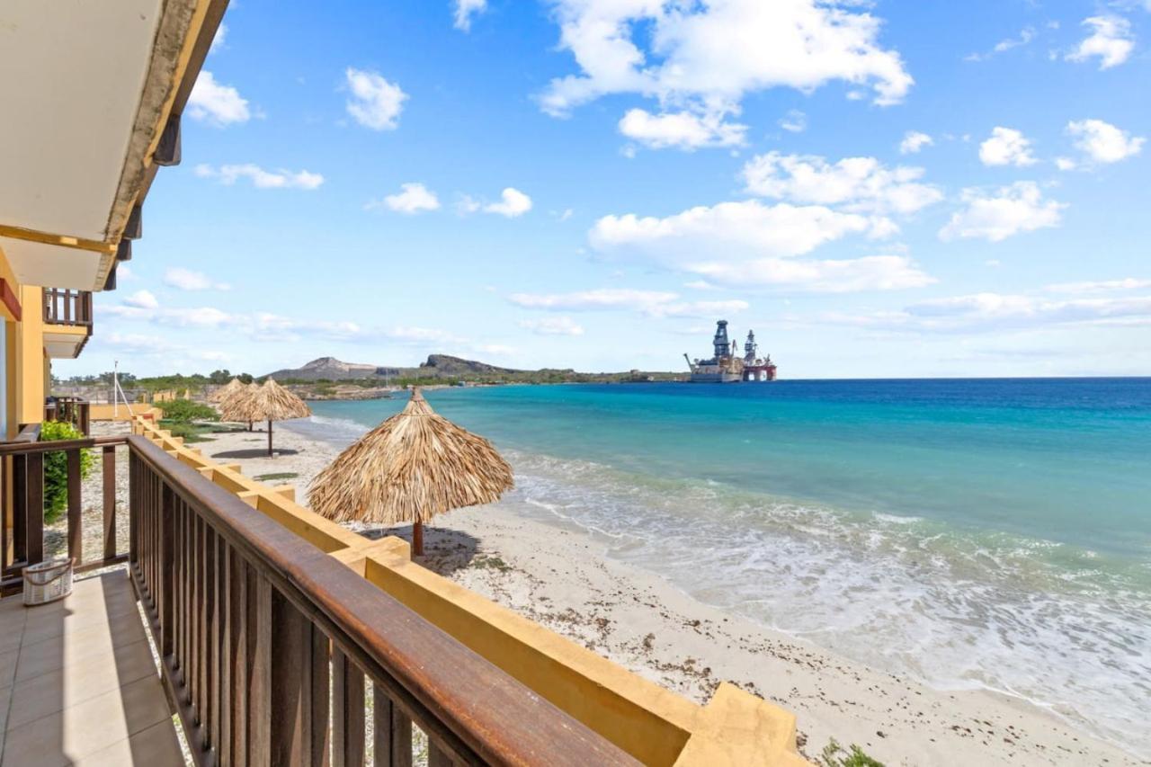 Mooi Appartement Met Adembenemend Uitzicht Op Zee Jan Thiel Bagian luar foto